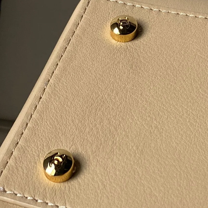 Классические Сумки Женские Chanel 18207820