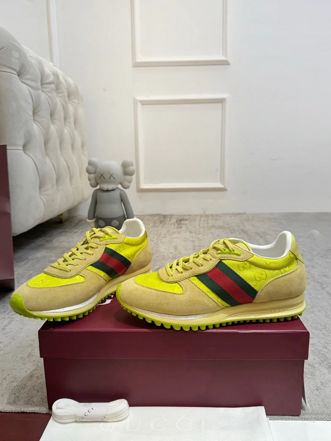 Кроссовки Женские Gucci 944880