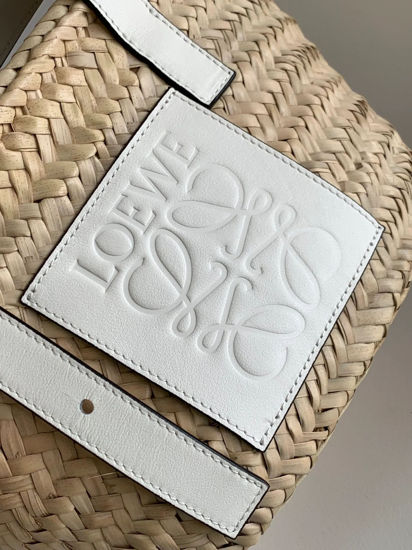 Классические Сумки Женские Loewe 12172480