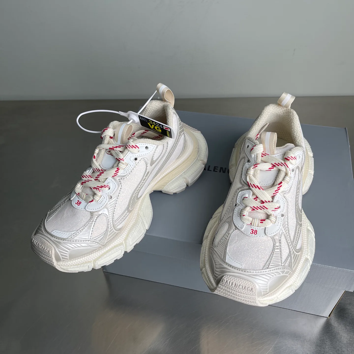 Кроссовки Женские Balenciaga 425302