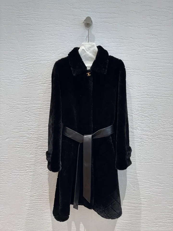 Пальто Женские Chanel 18734679