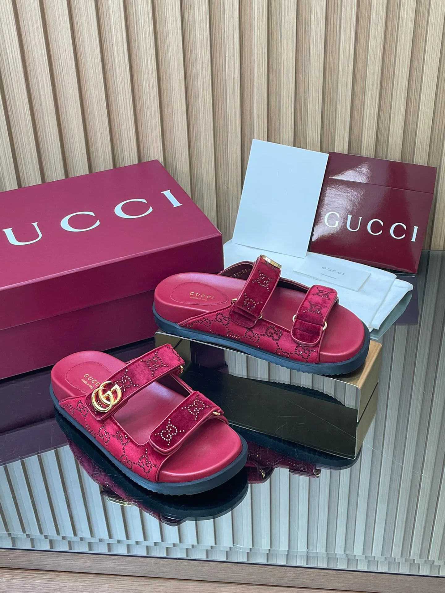 Шлепанцы Женские Gucci 3443572