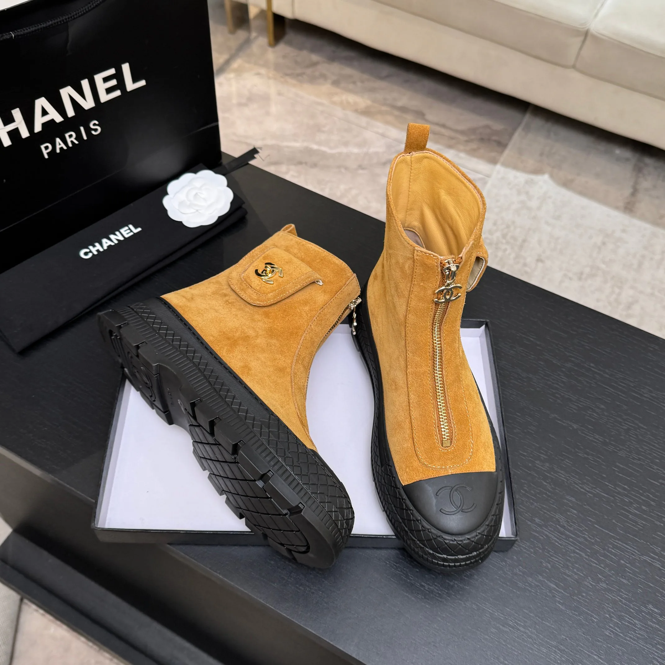 Ботинки Женские Chanel 17899992