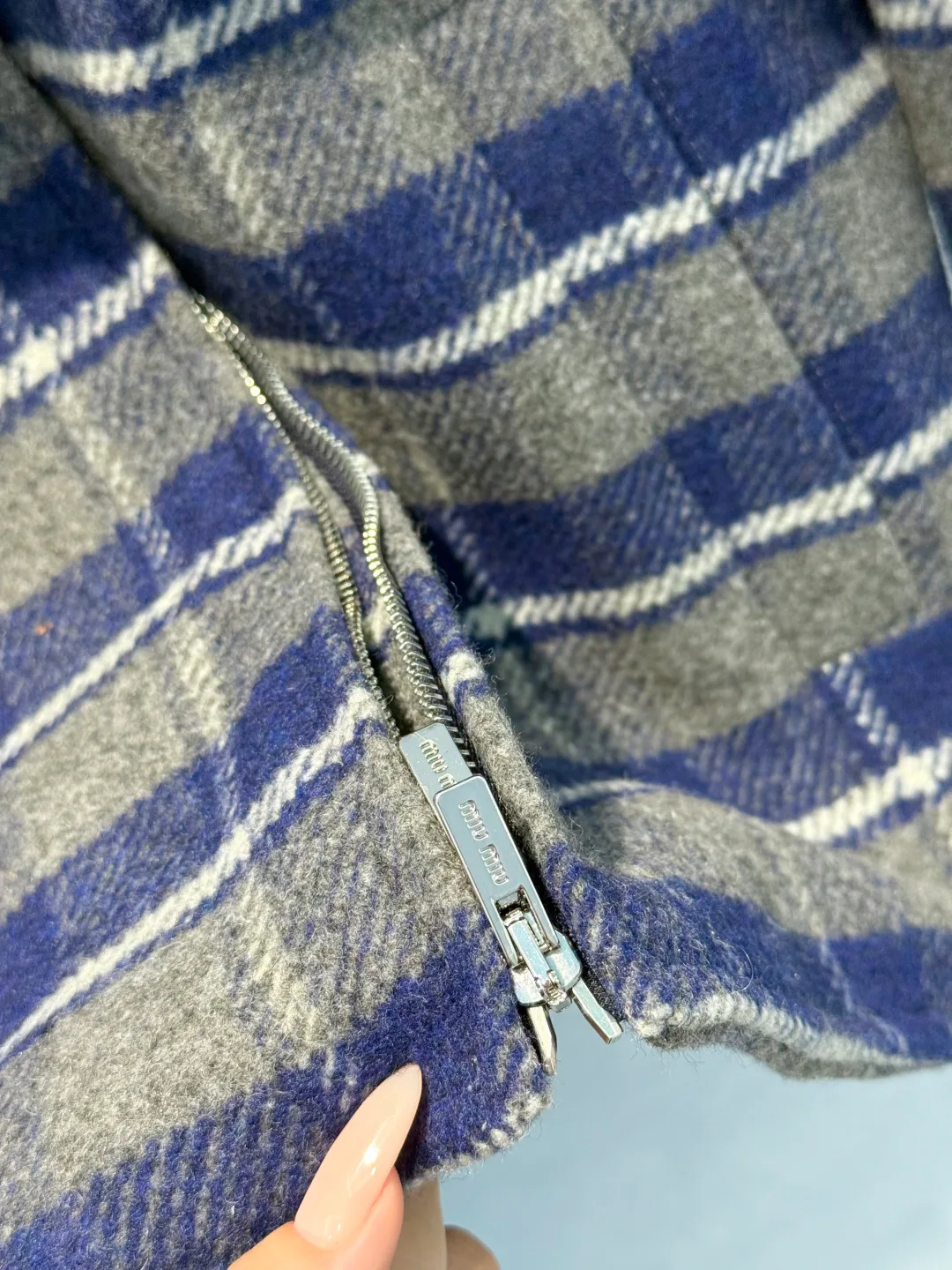 Куртки И Пуховики Женские Miu Miu 4691503