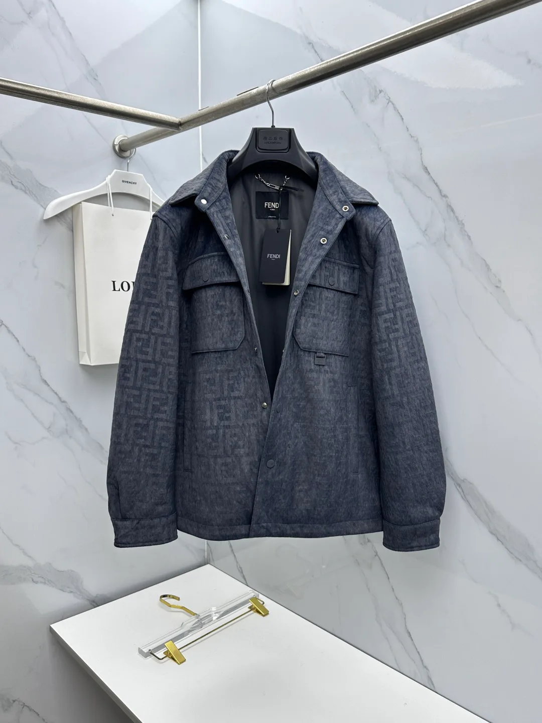 Куртки И Пуховики Мужские Fendi 18246800
