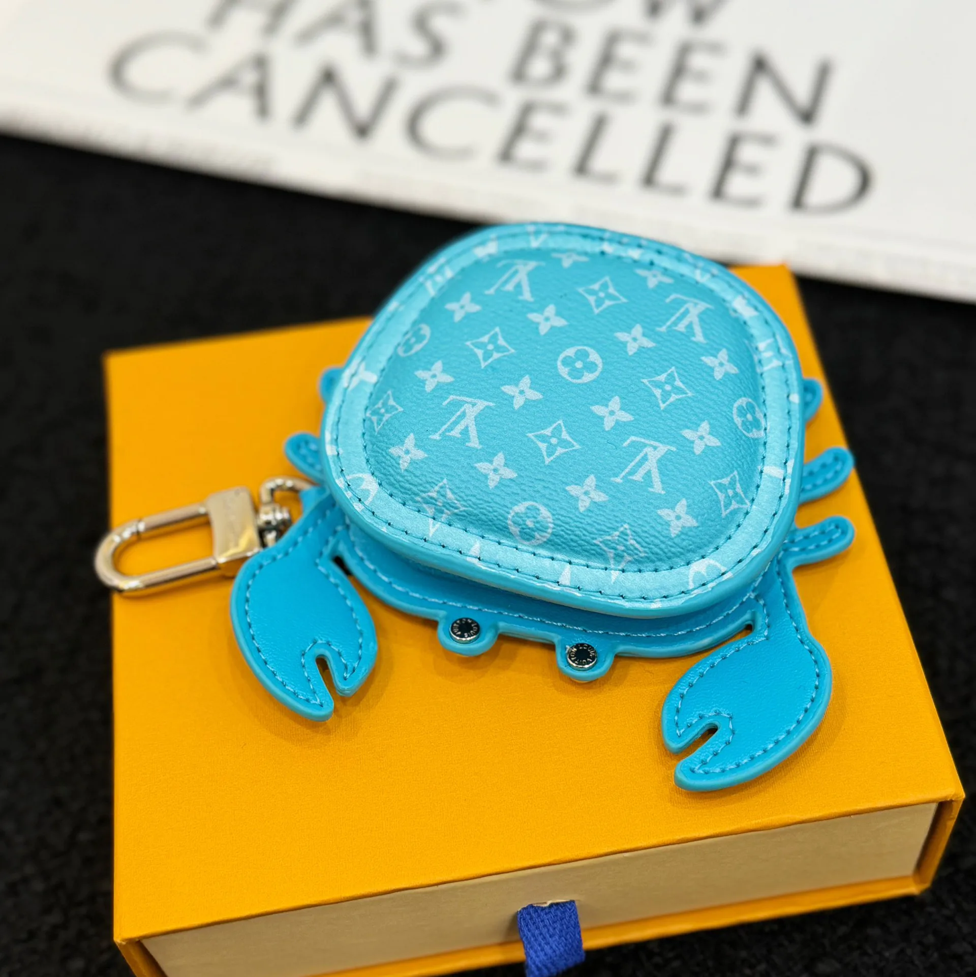 Ключницы Louis Vuitton 20645