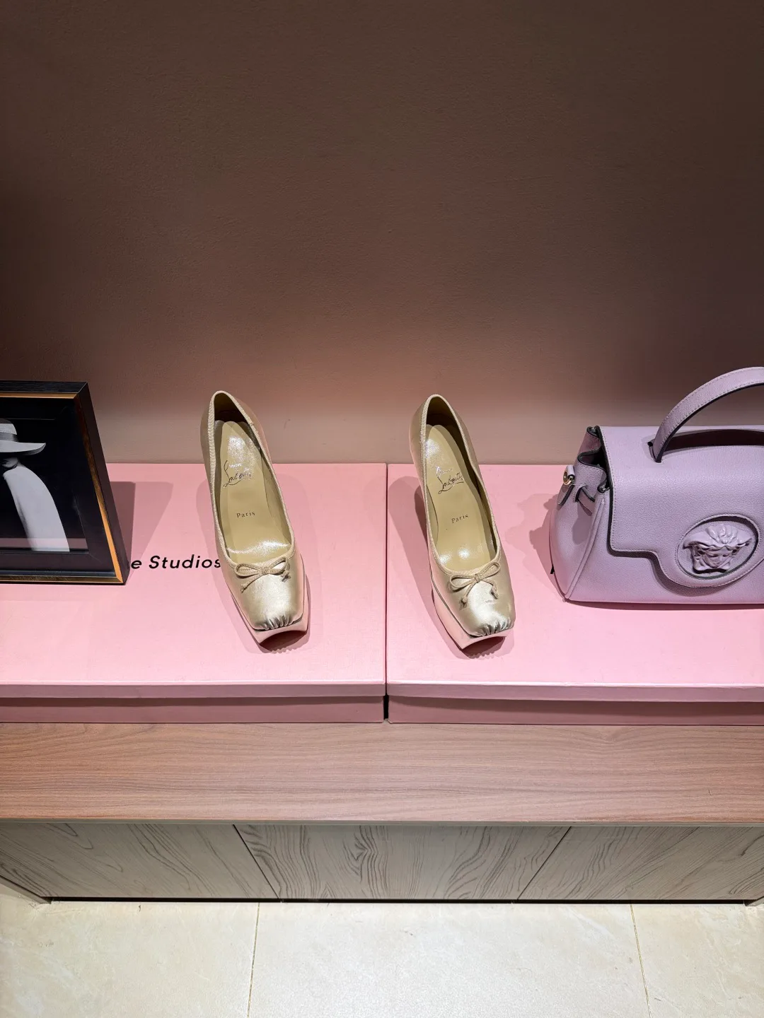 Туфли Женские Christian Louboutin 176150