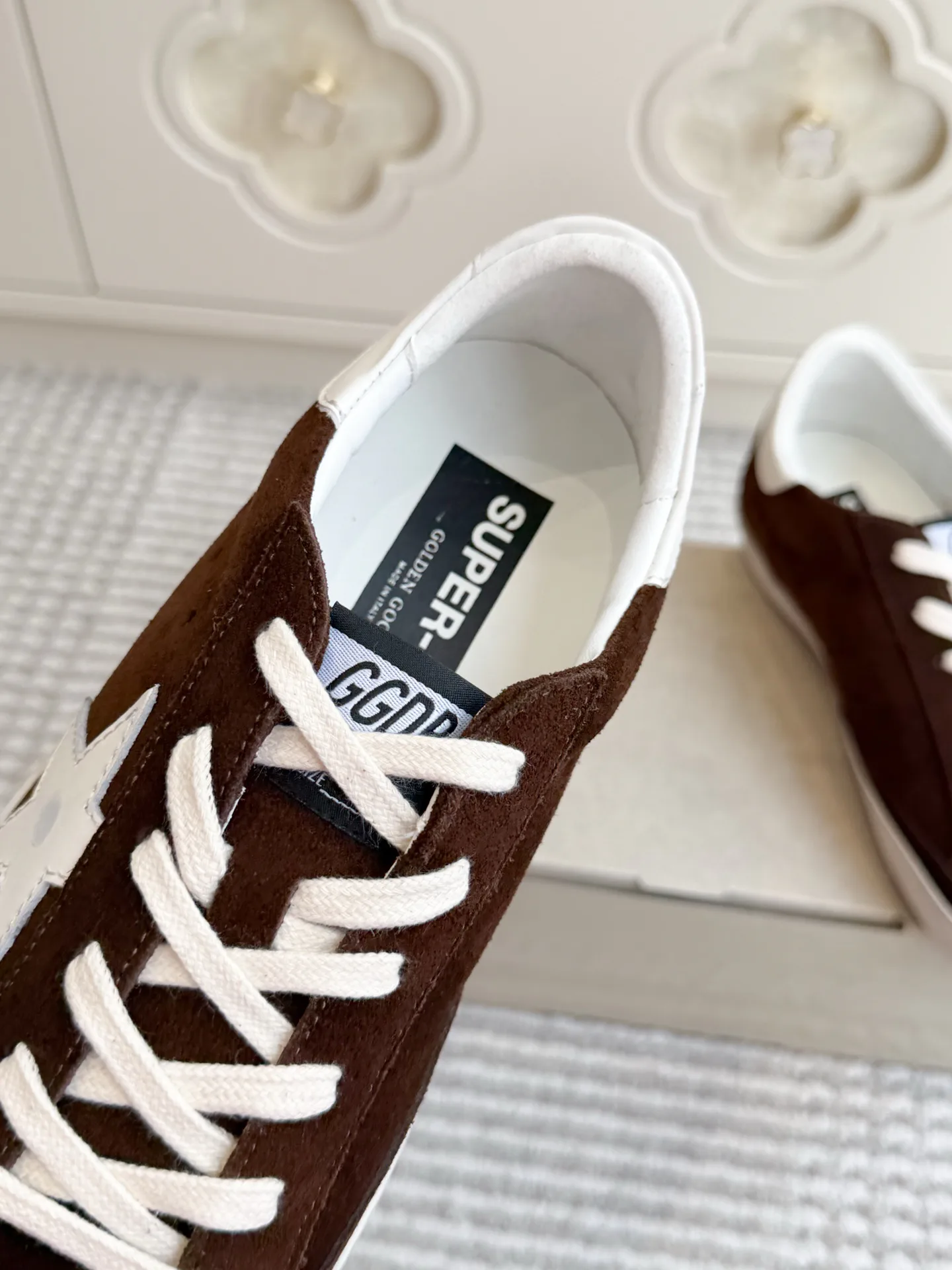 Кроссовки Женские Golden Goose 18360499