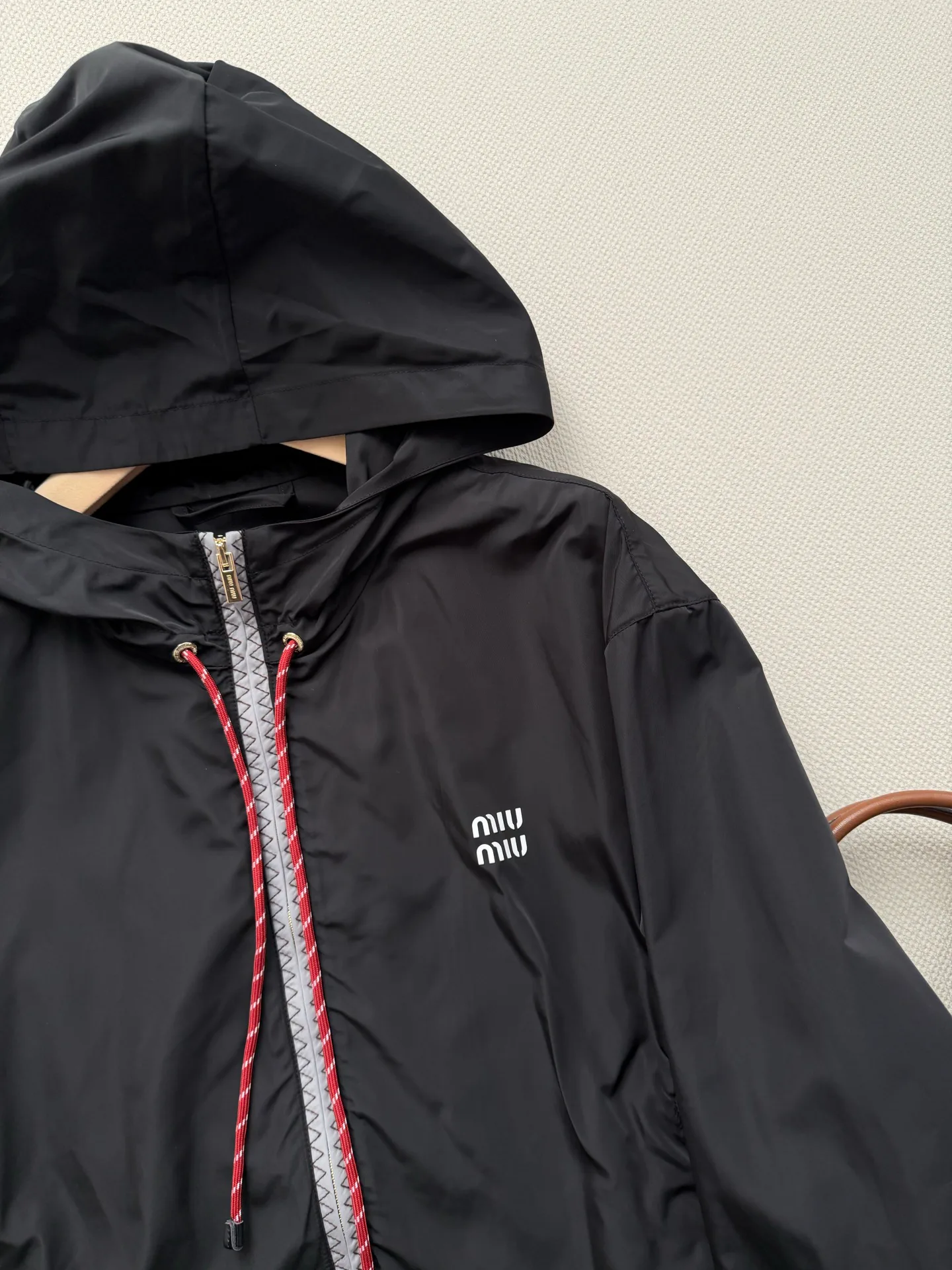 Куртки И Пуховики Женские Miu Miu 11520246