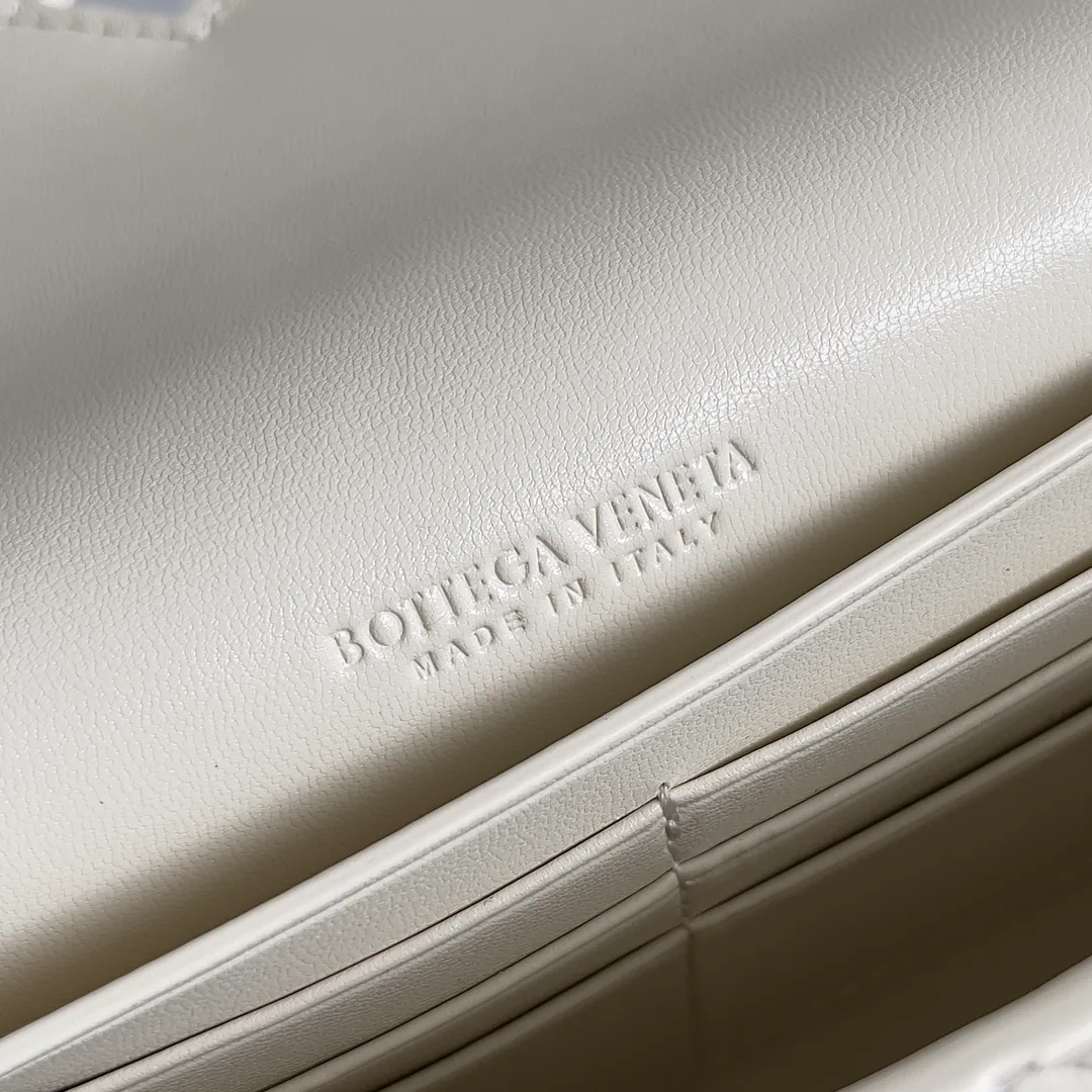 Клатчи Женские Bottega Veneta 11191879