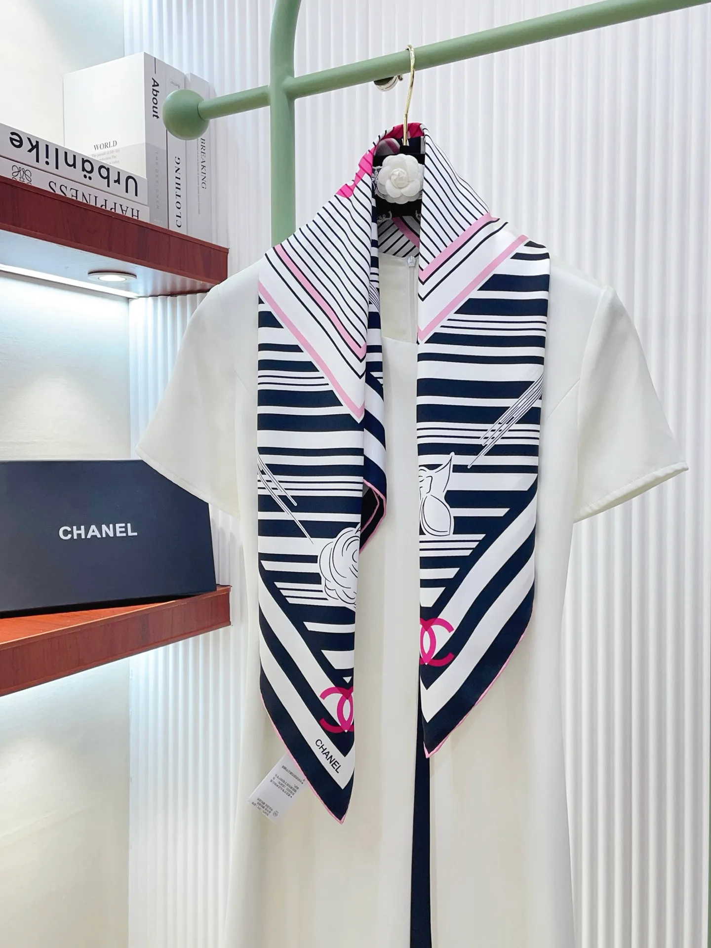 Платки Chanel 11585479