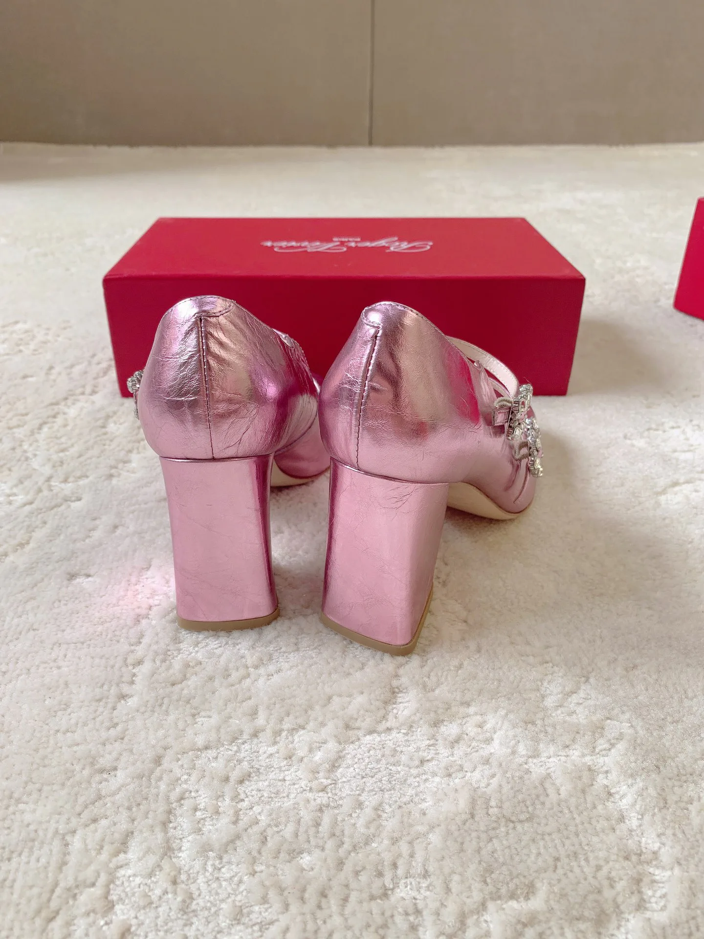 Туфли Женские Roger Vivier 17745812
