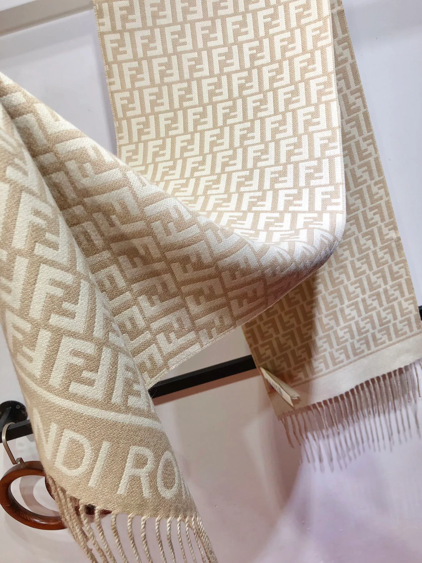 Шарфы Fendi 123981