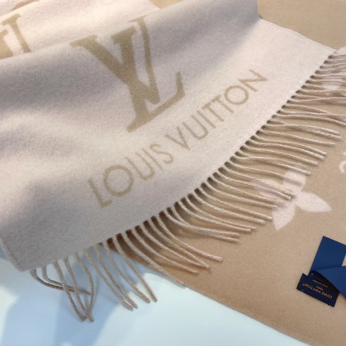 Шарфы Louis Vuitton 5858503