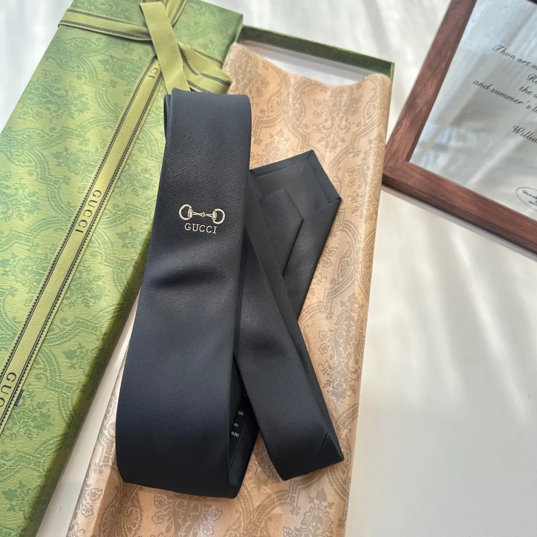 Платки Gucci 3305142