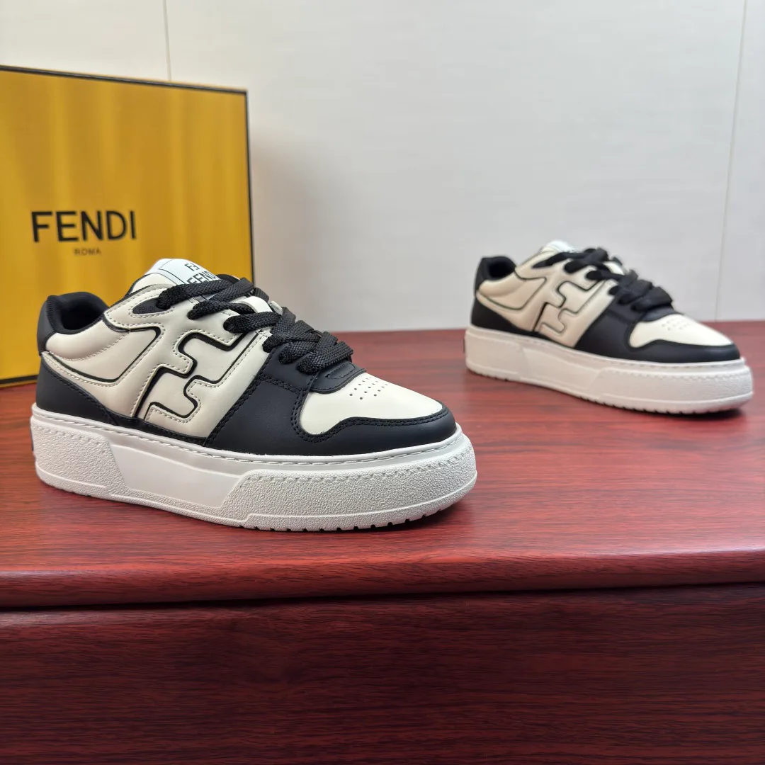 Кроссовки Женские Fendi 18119027
