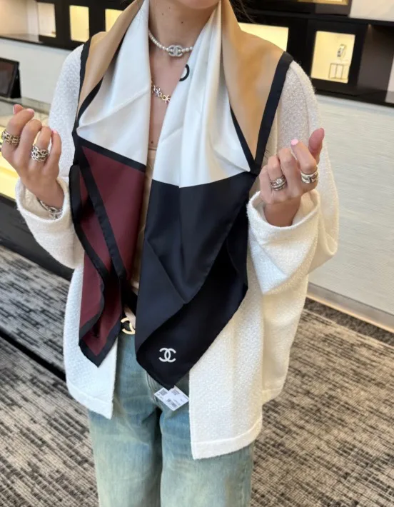 Платки Chanel 13327730