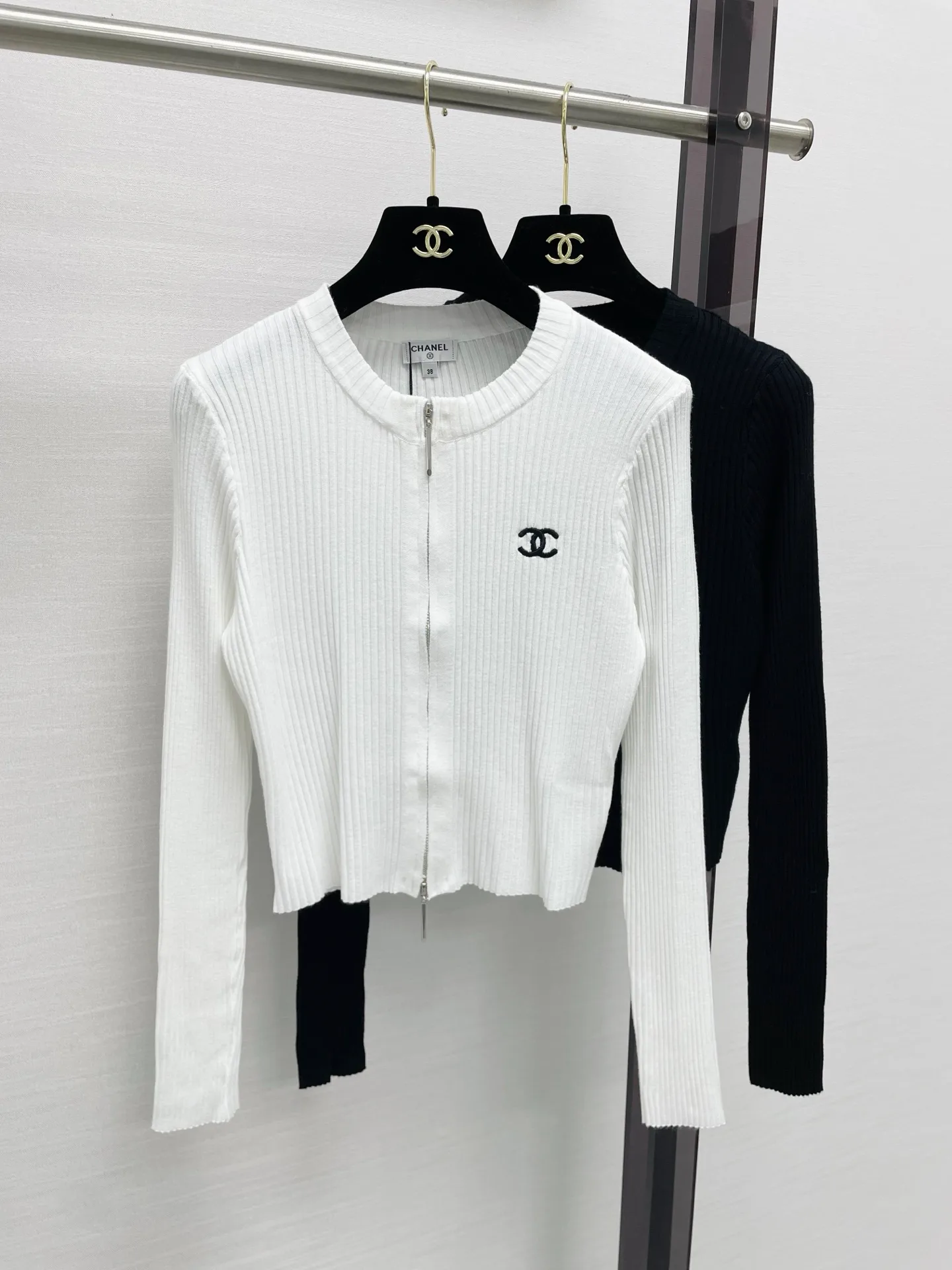 Джемперы И Свитеры Женские Chanel 18138414