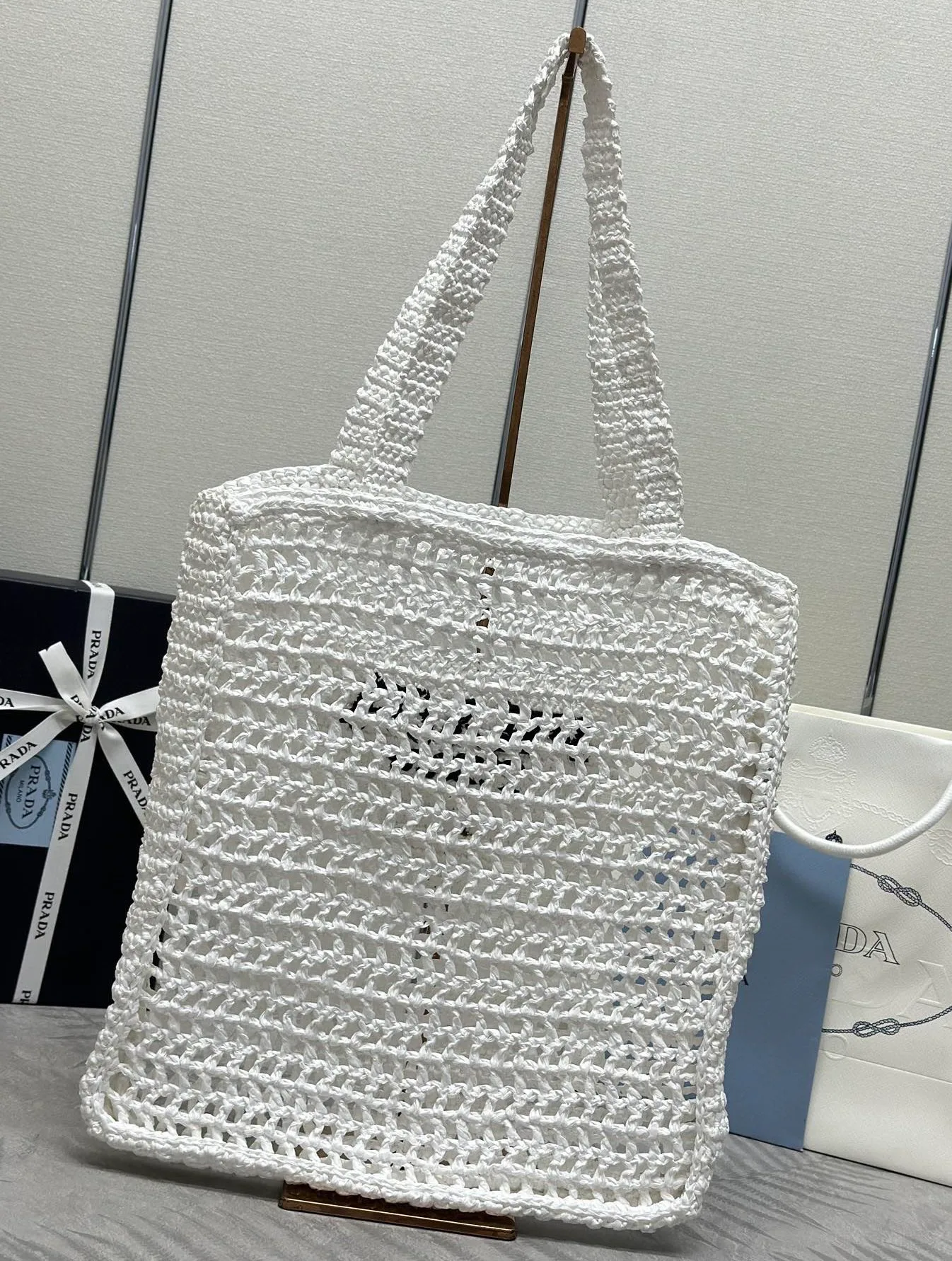 Классические Сумки Женские Prada 11681951