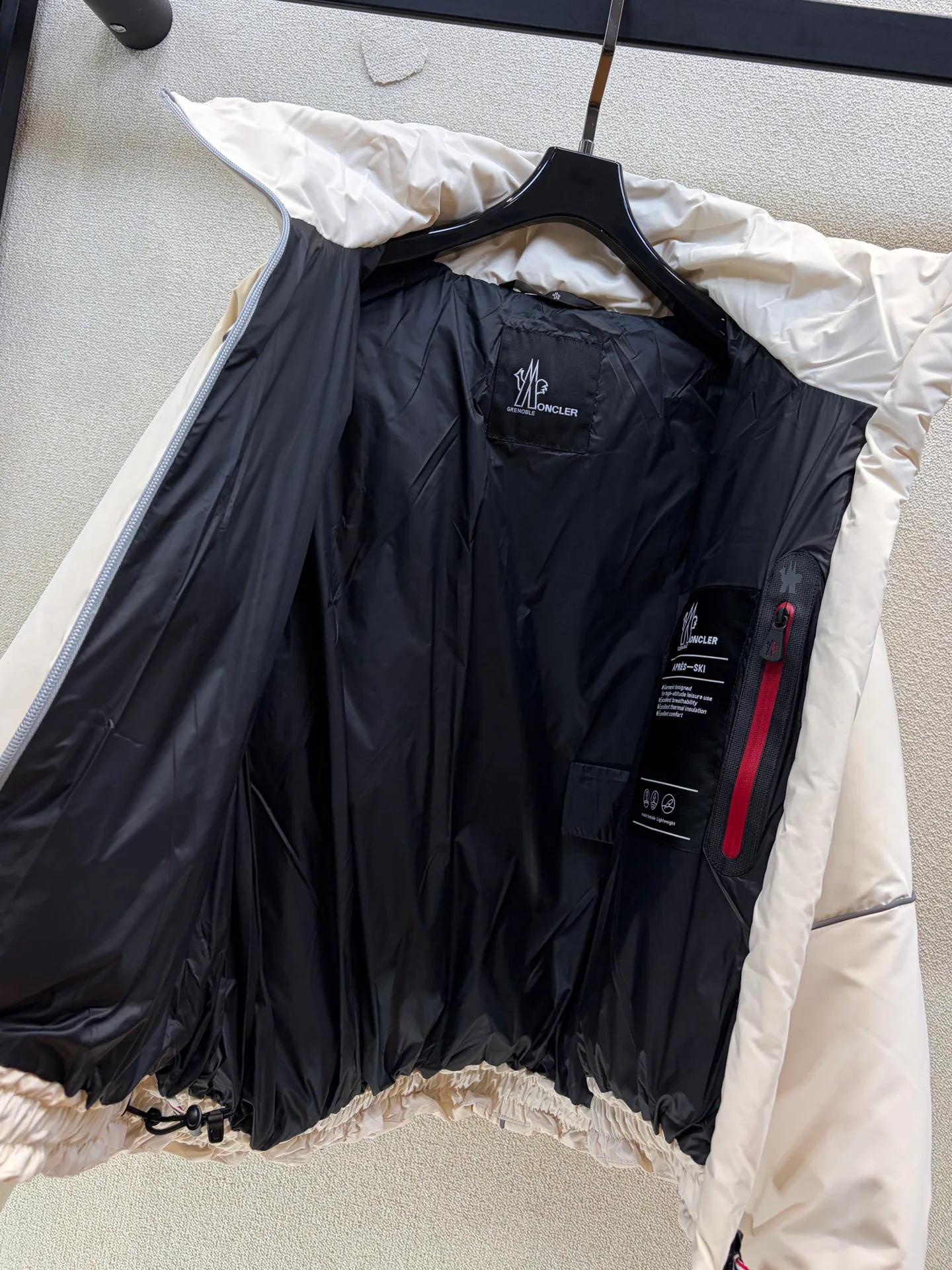 Куртки И Пуховики Женские Moncler 18252928