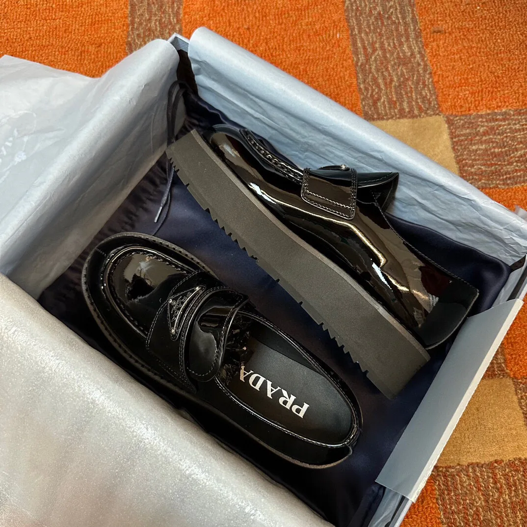 Лоферы Женские Prada 22345