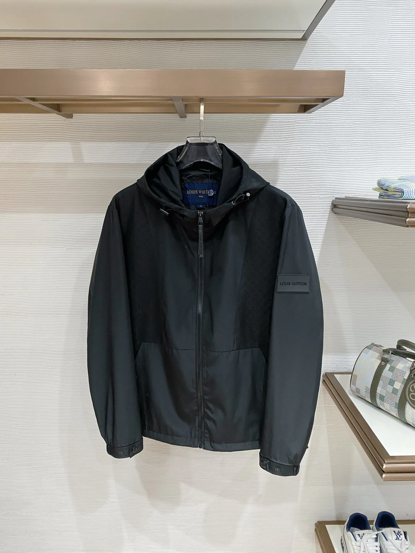 Куртки И Пуховики Мужские Louis Vuitton 11392180