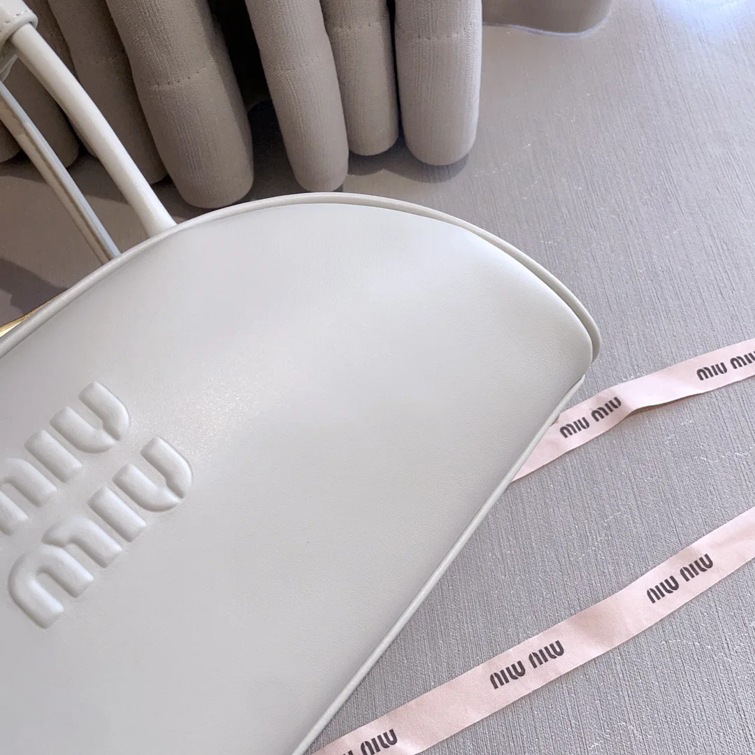 Классические Сумки Женские Miu Miu 11001575