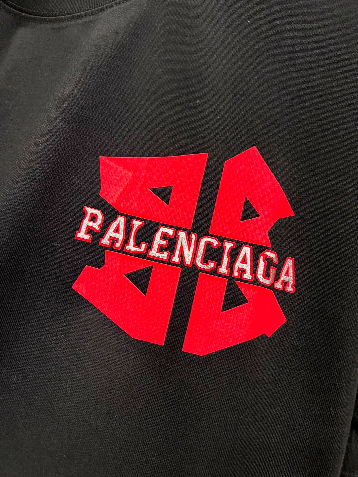 Футболки Женские Balenciaga 12698191