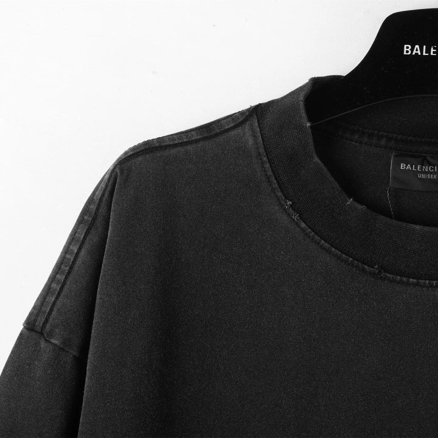 Футболки Женские Balenciaga 18190543