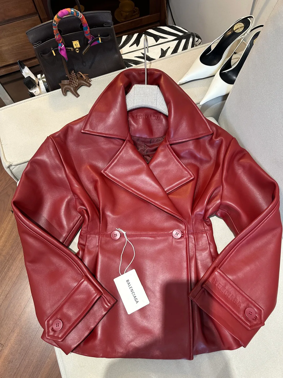 Кожаные Куртки И Дублёнки Женские Balenciaga 18515828
