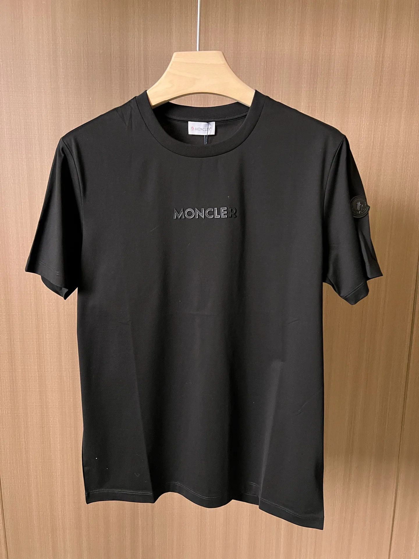 Футболки Женские Moncler 11000498