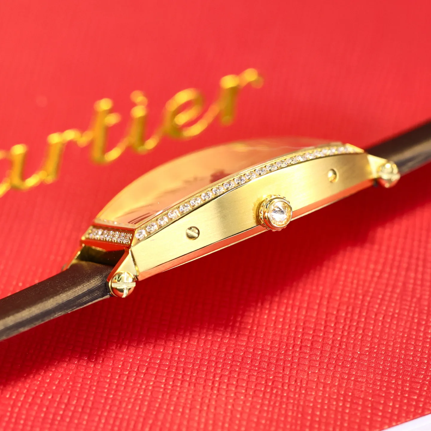 Часы Женские Cartier 11696040