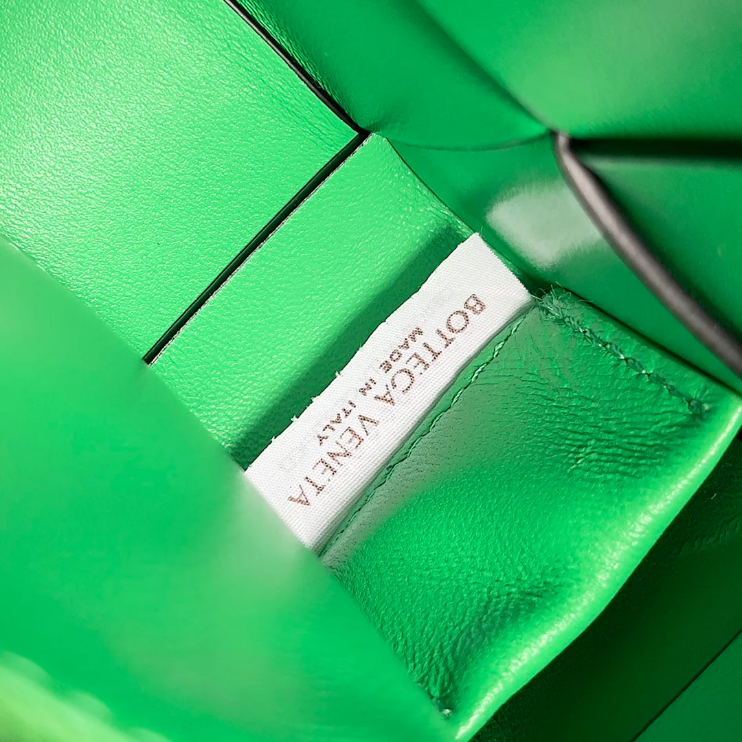 Сумки На Ремне Женские Bottega Veneta 1489474