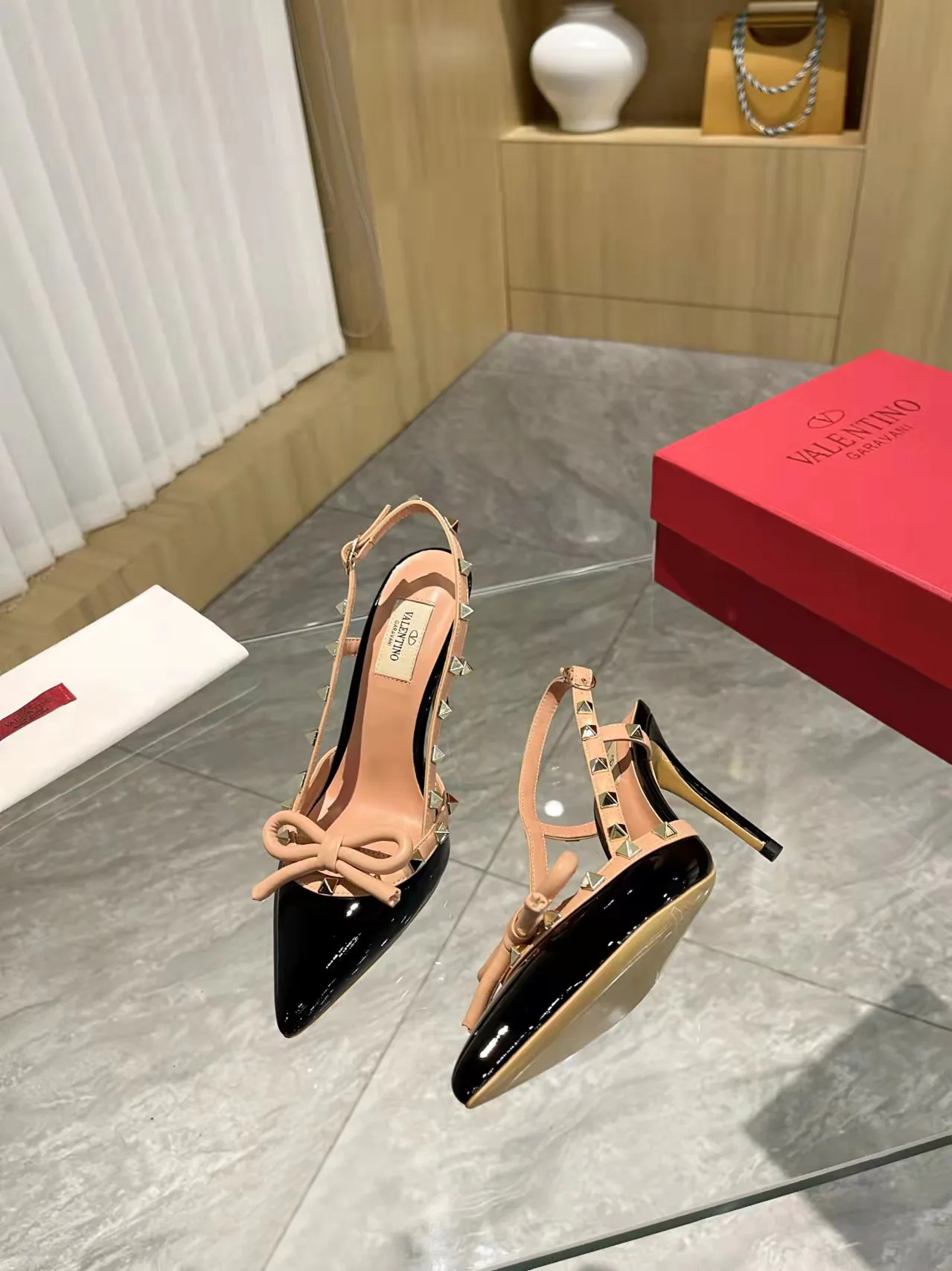 Босоножки Женские Valentino 11602183