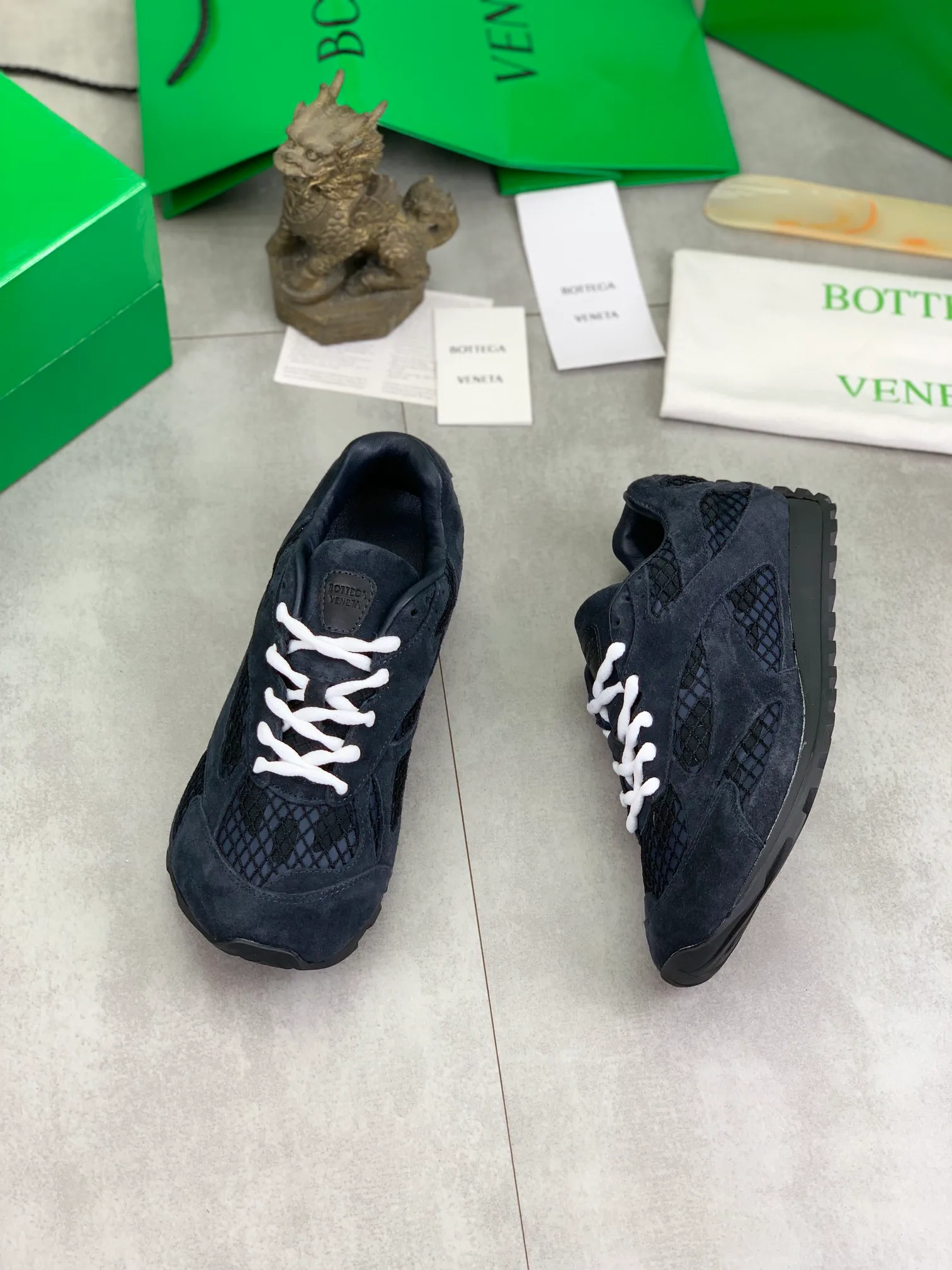 Кроссовки Женские Bottega Veneta 18365183