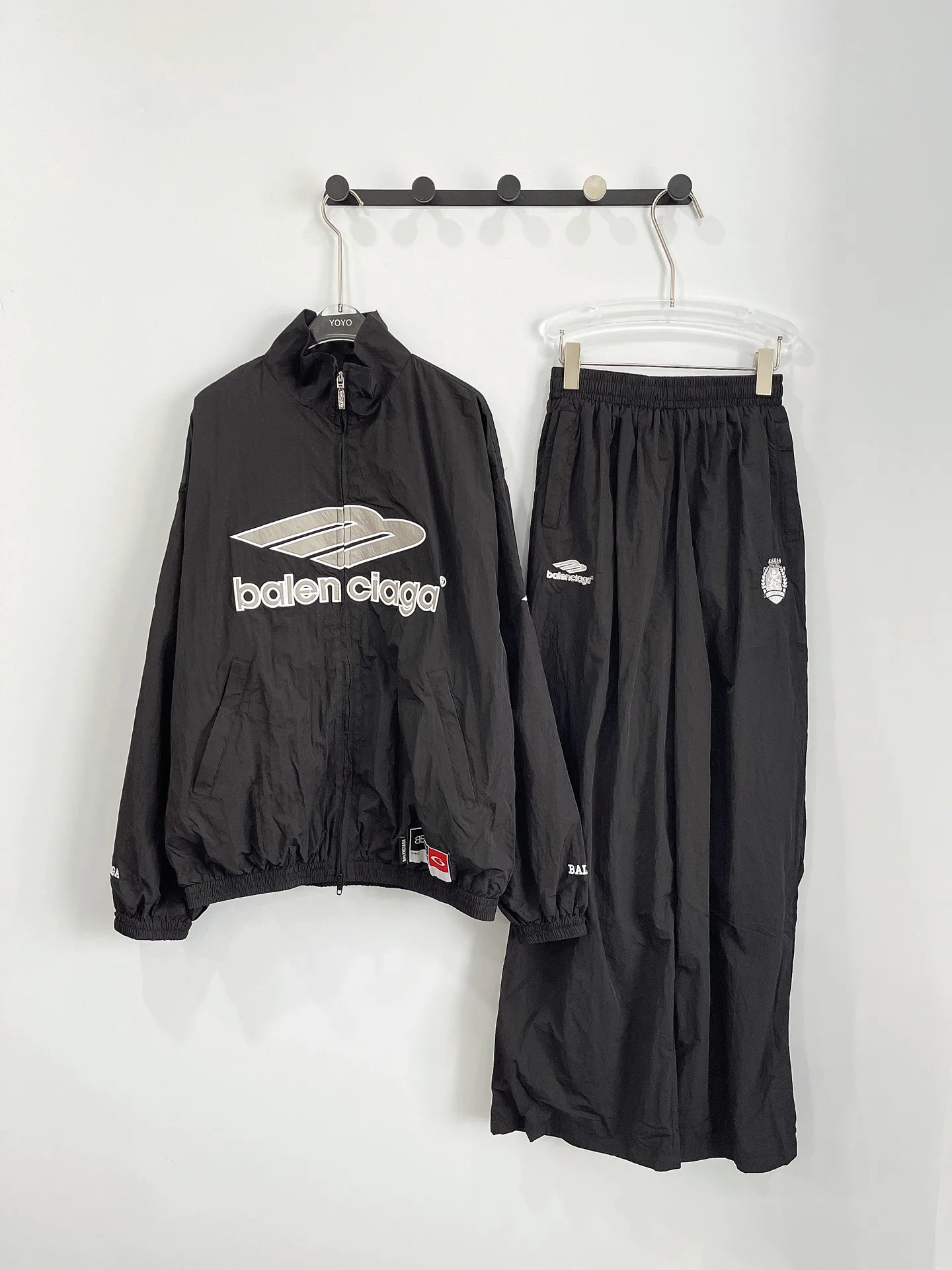 Спортивные Костюмы Женские Balenciaga 11960187