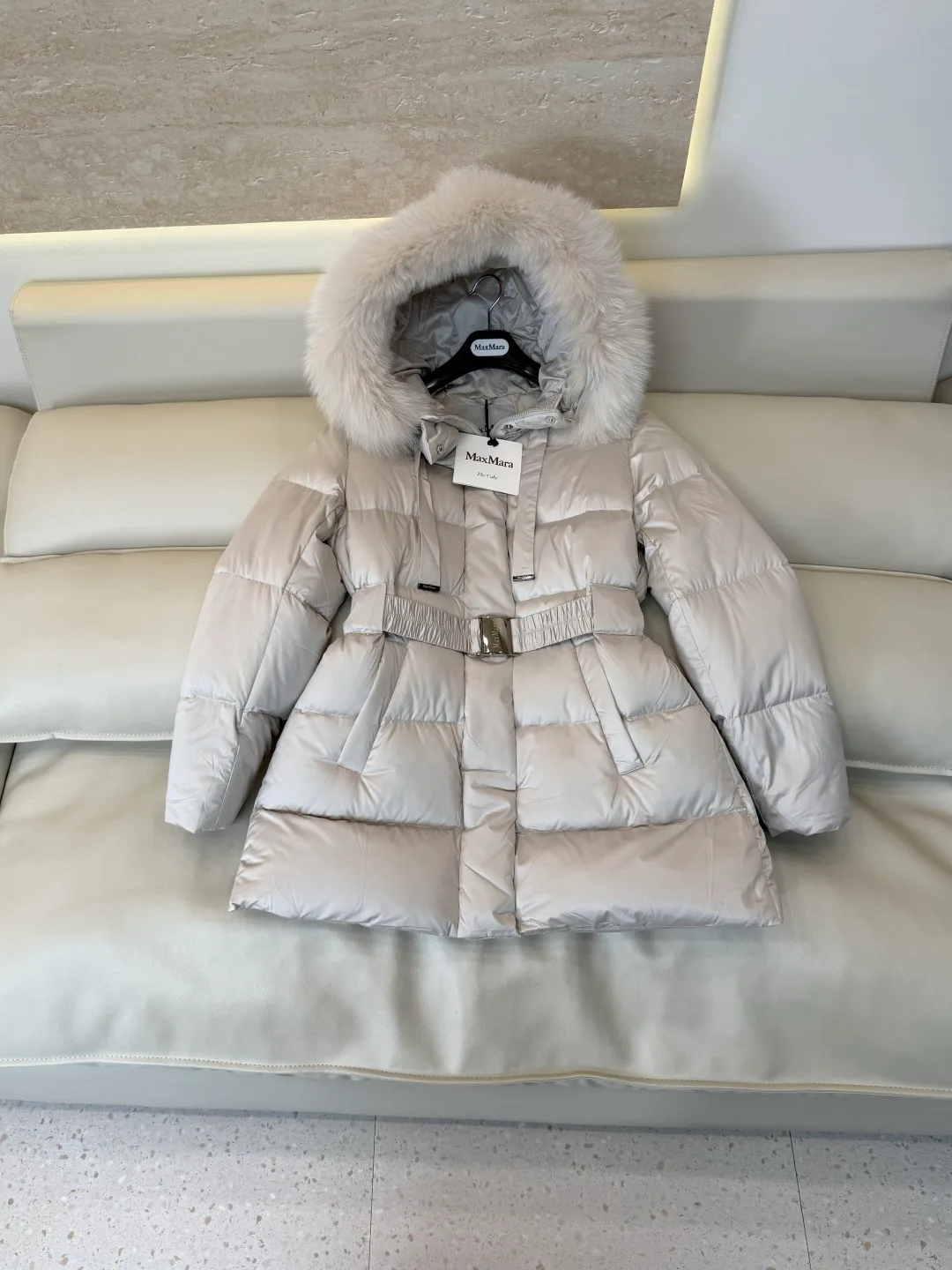 Куртки И Пуховики Женские Max Mara 18226352