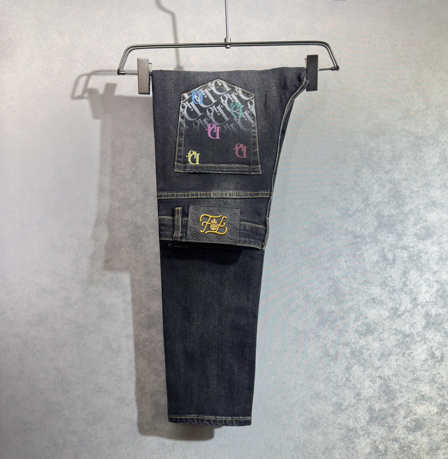 Джинсы Мужские Christian Dior 18098370