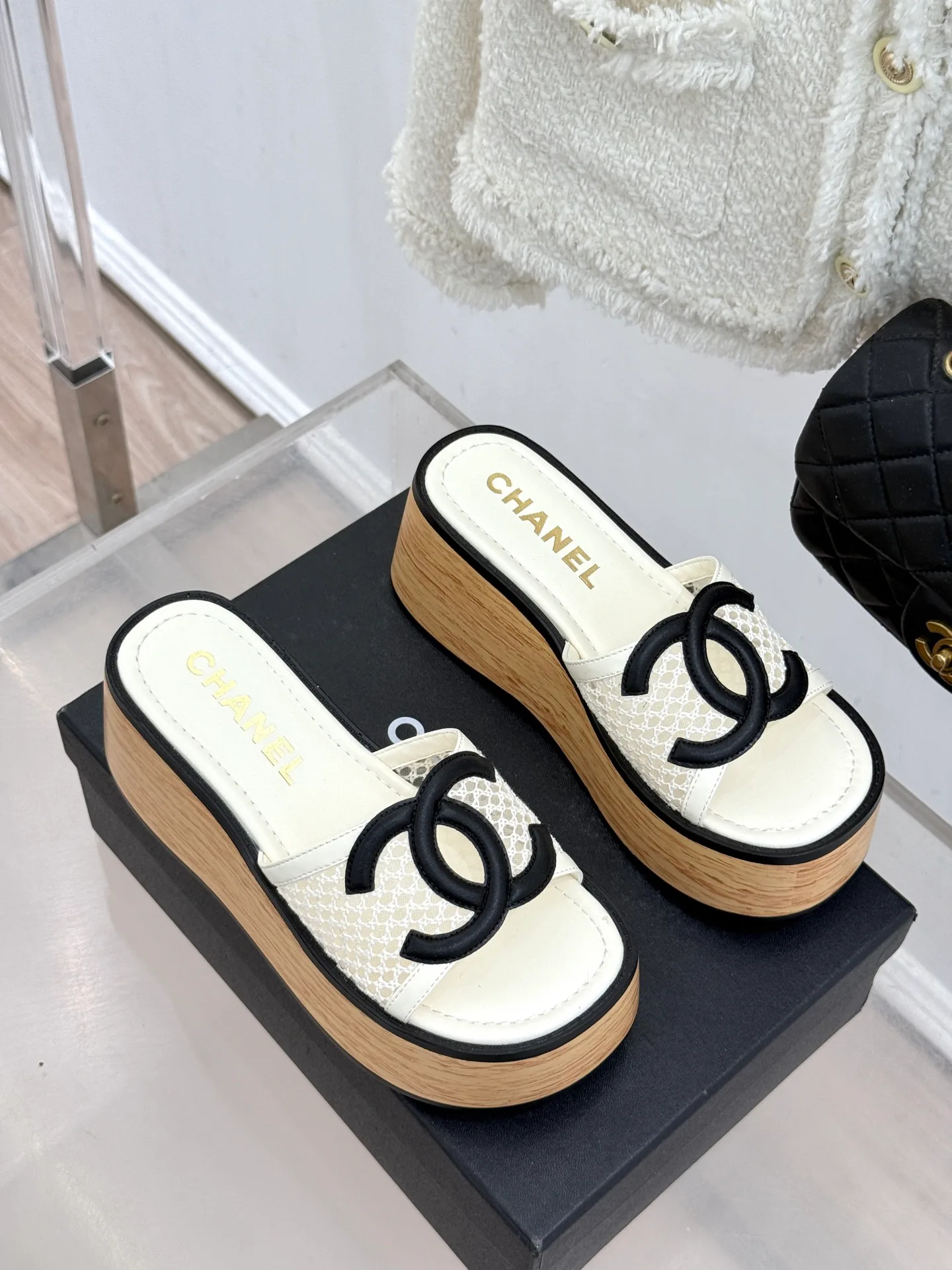 Сандалии Женские Chanel 13269239