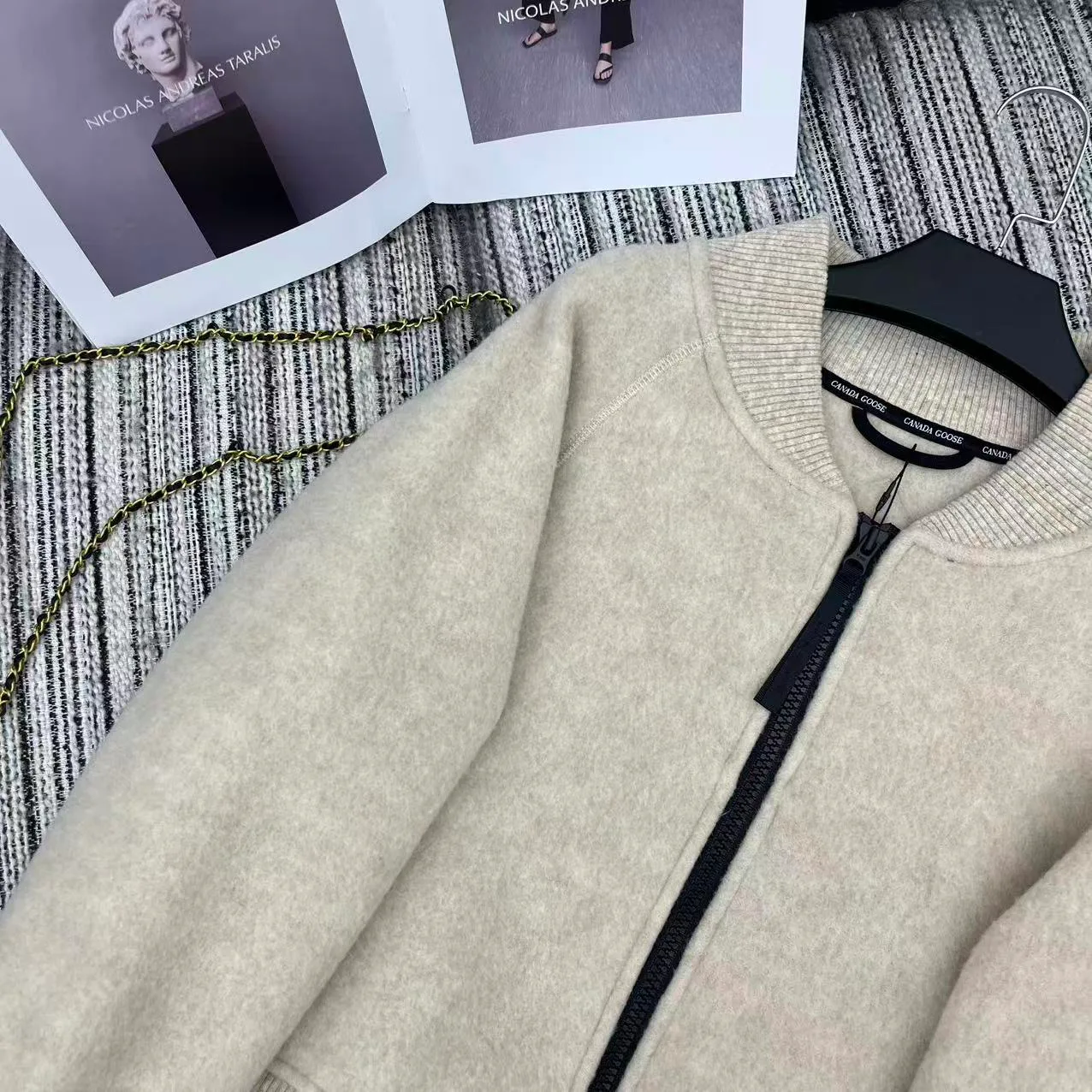 Куртки И Пуховики Женские Canada Goose 611658