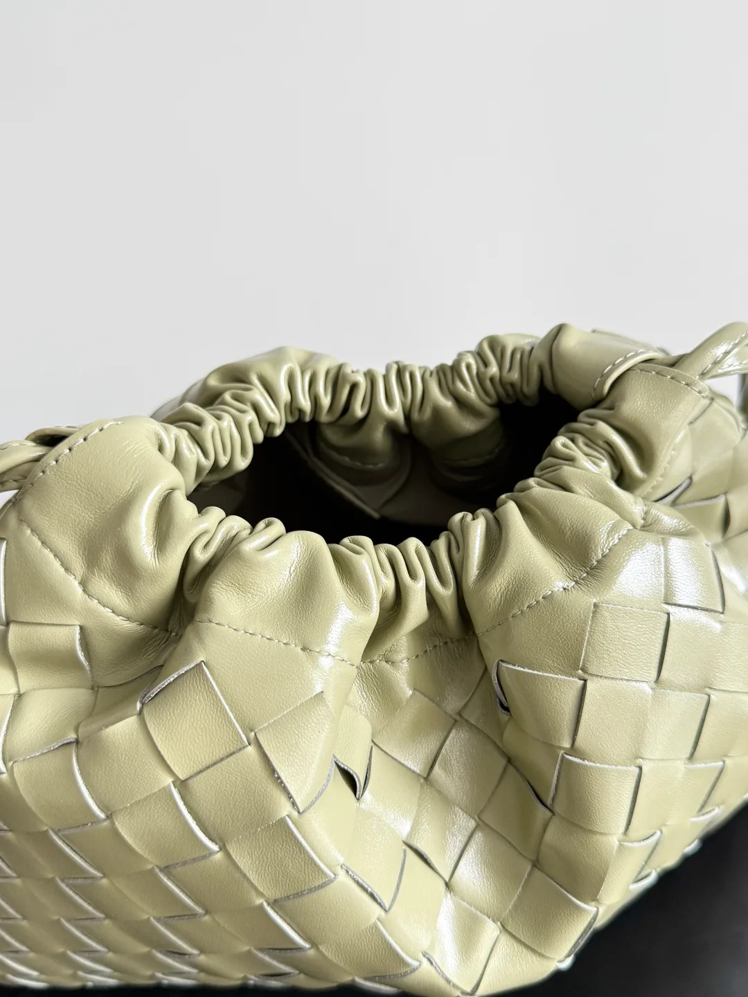 Сумки На Ремне Женские Bottega Veneta 11255450