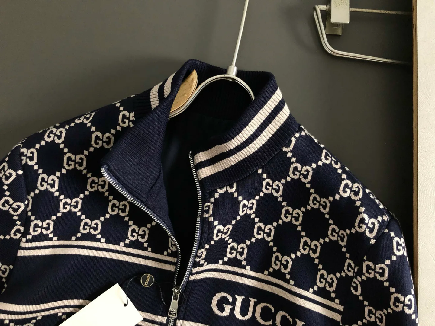 Куртки И Пуховики Мужские Gucci 17929845