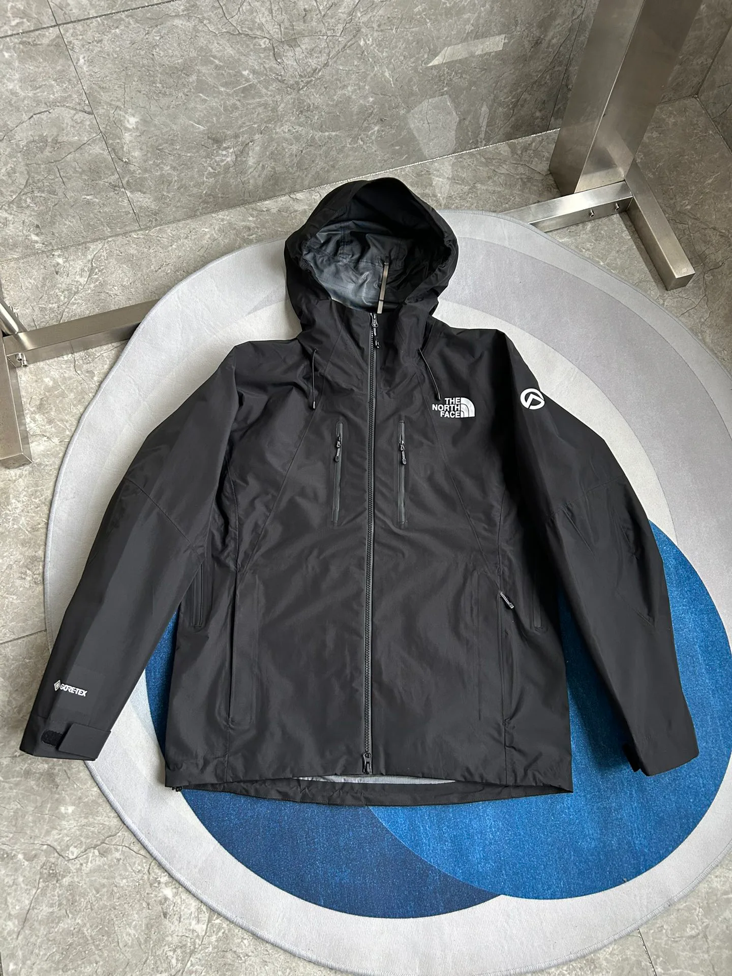 Куртки Женские The North Face Куртки Женские The North Face
