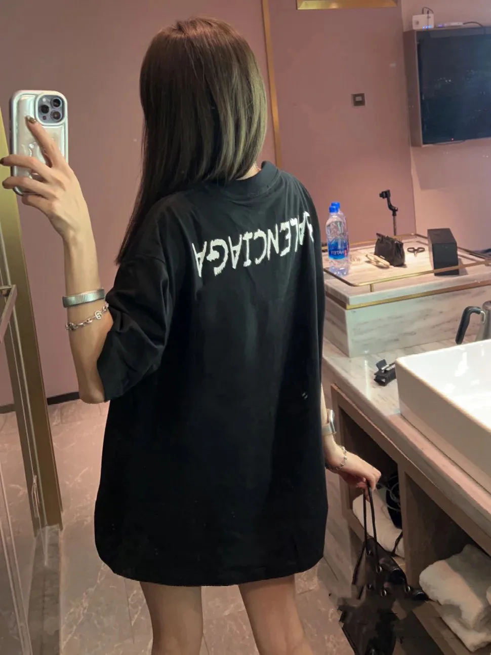 Футболки Женские Balenciaga 8306