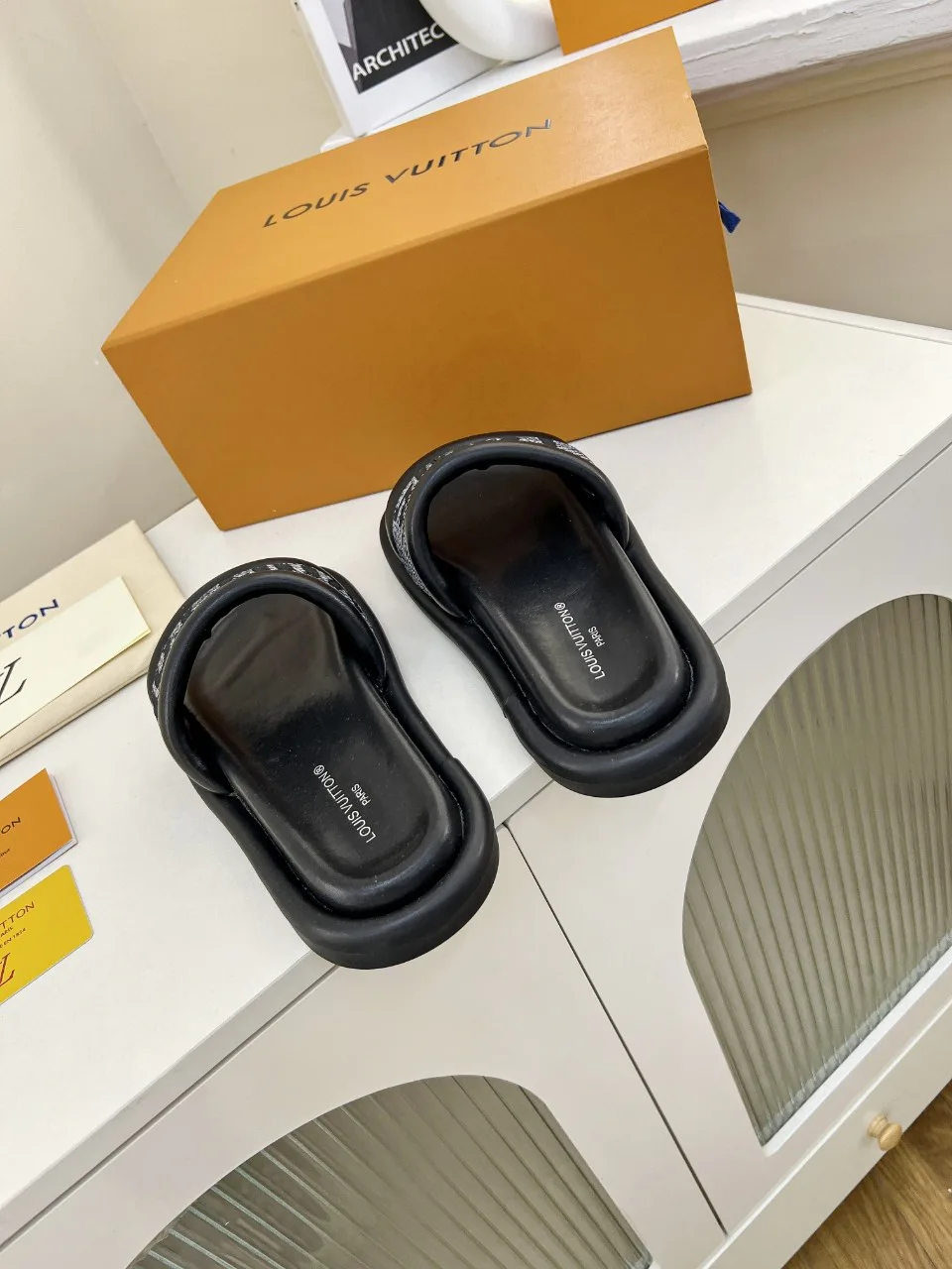 Шлепанцы Женские Louis Vuitton 13299