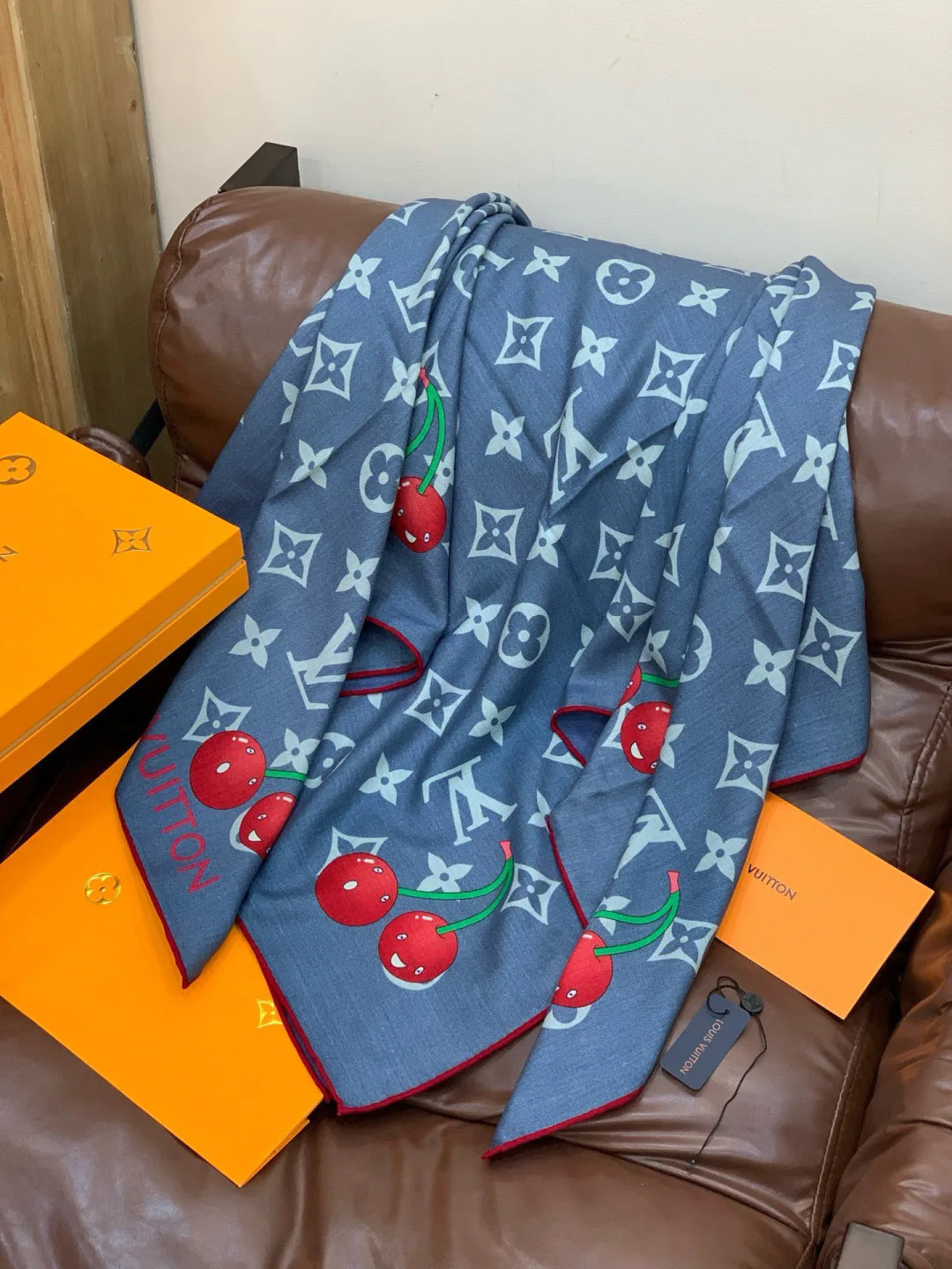 Платки Louis Vuitton 895206