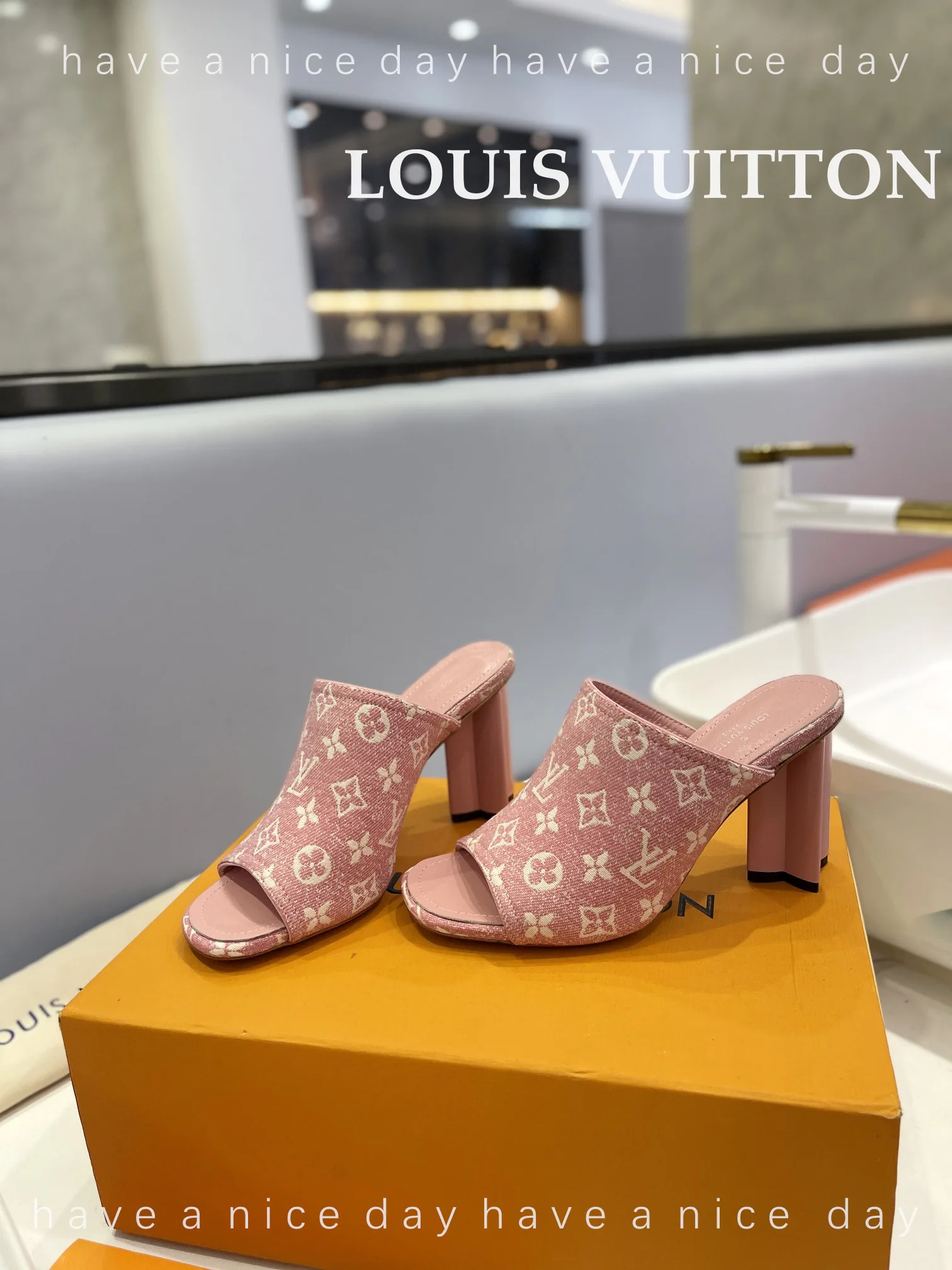Босоножки Женские Louis Vuitton 9623595
