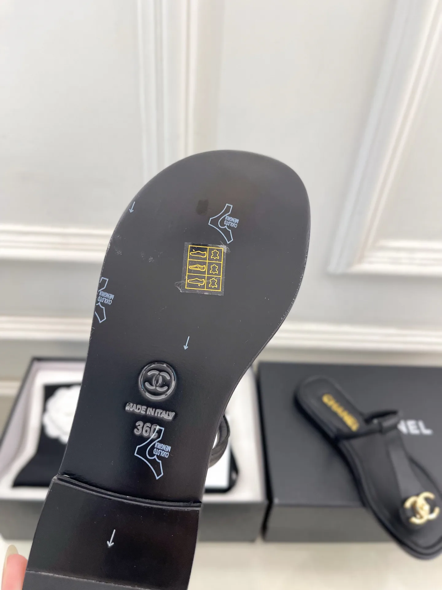 Шлепанцы Женские Chanel 17506920