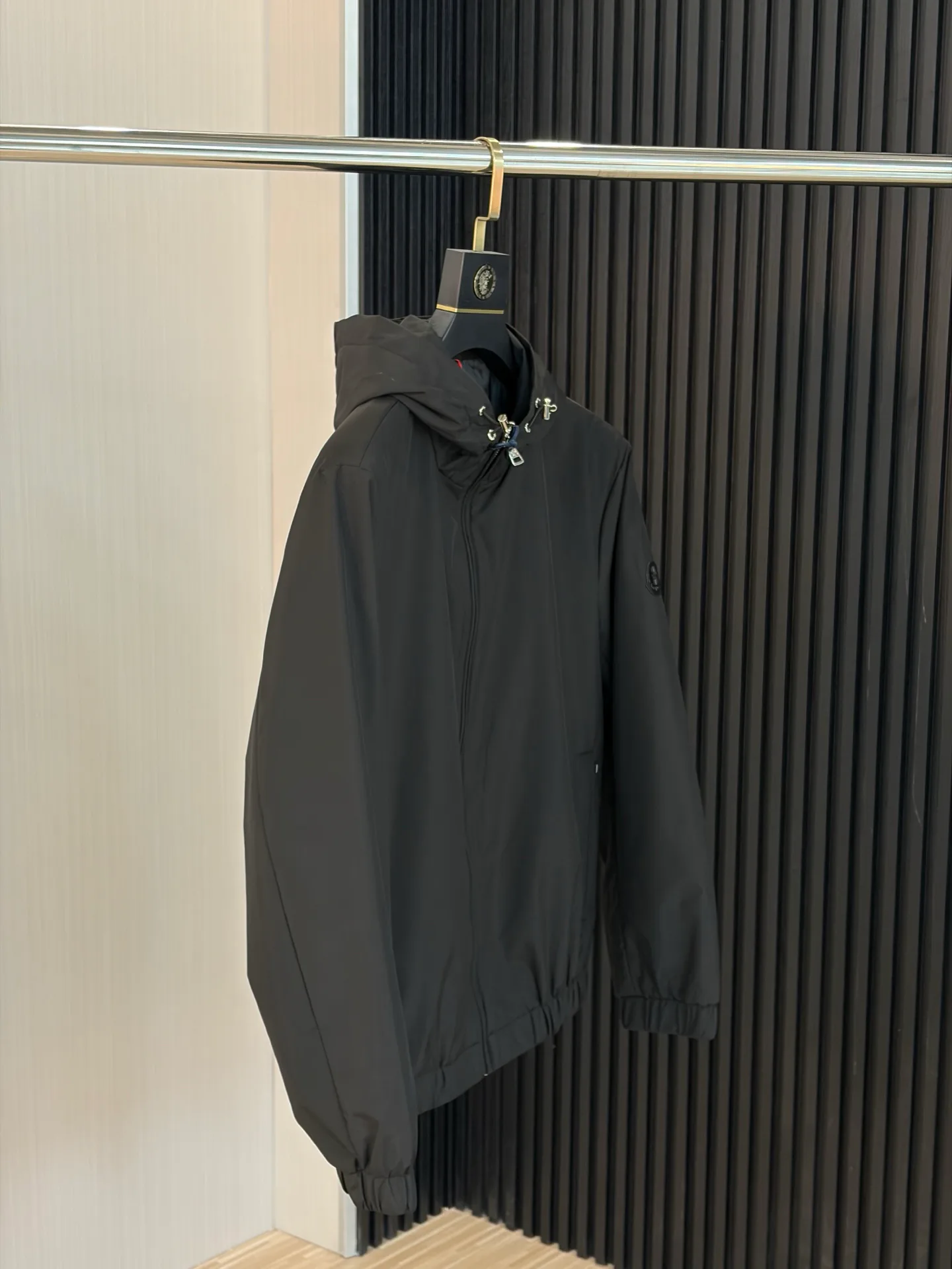 Куртки И Пуховики Мужские Moncler 18199456