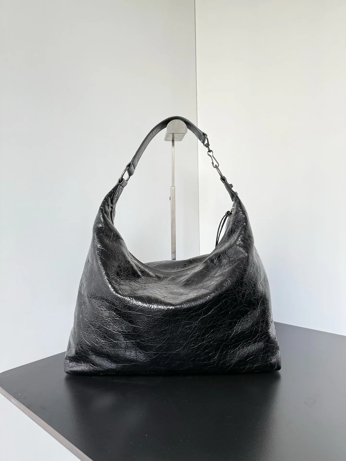 Сумки На Ремне Женские Balenciaga 11386861